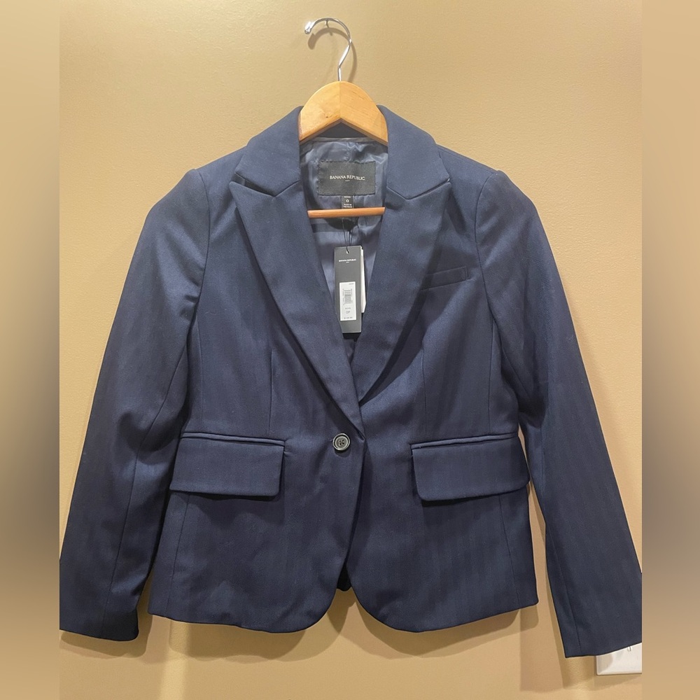 Banana Republic navy blue one button blazer